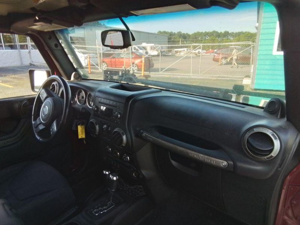 2013 Jeep Wrangler Unlimited Image 6