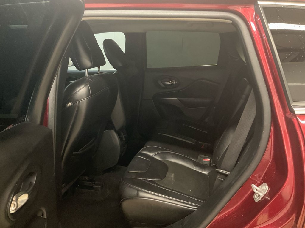 2019 Jeep Cherokee Image 5