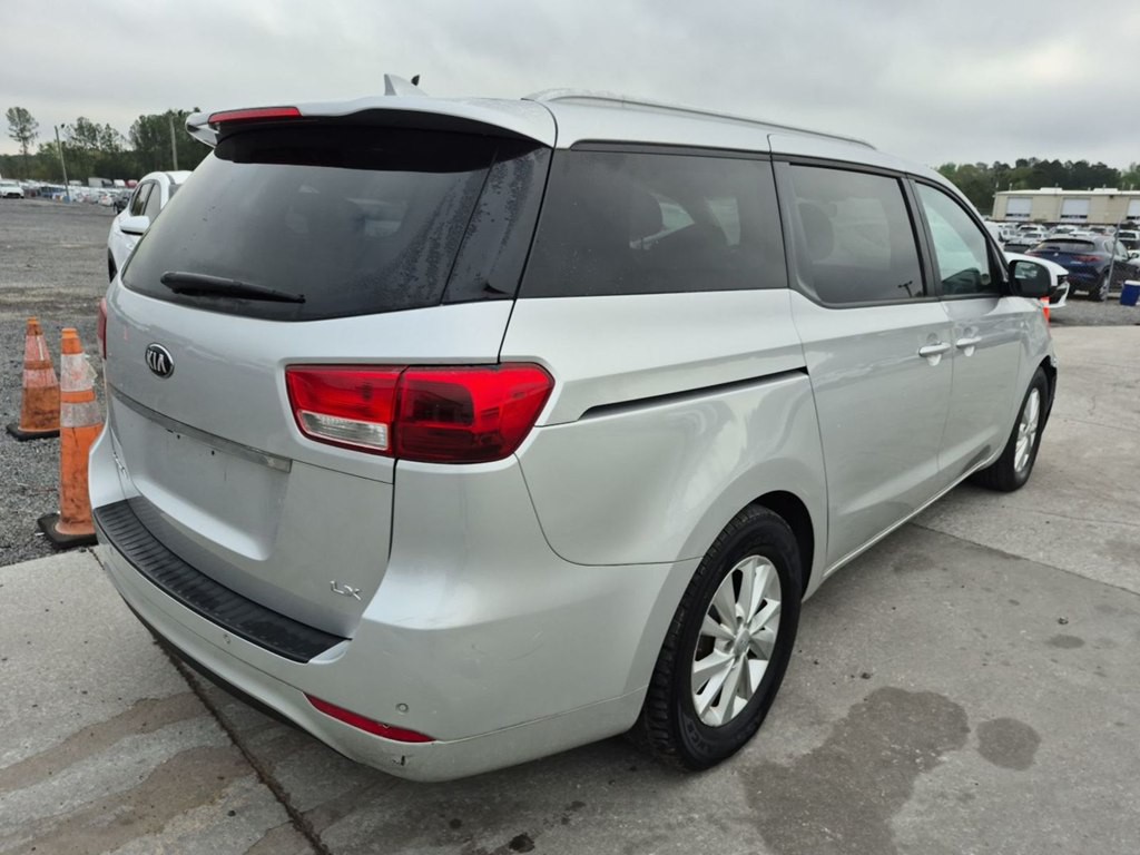 2016 Kia Sedona Image 1
