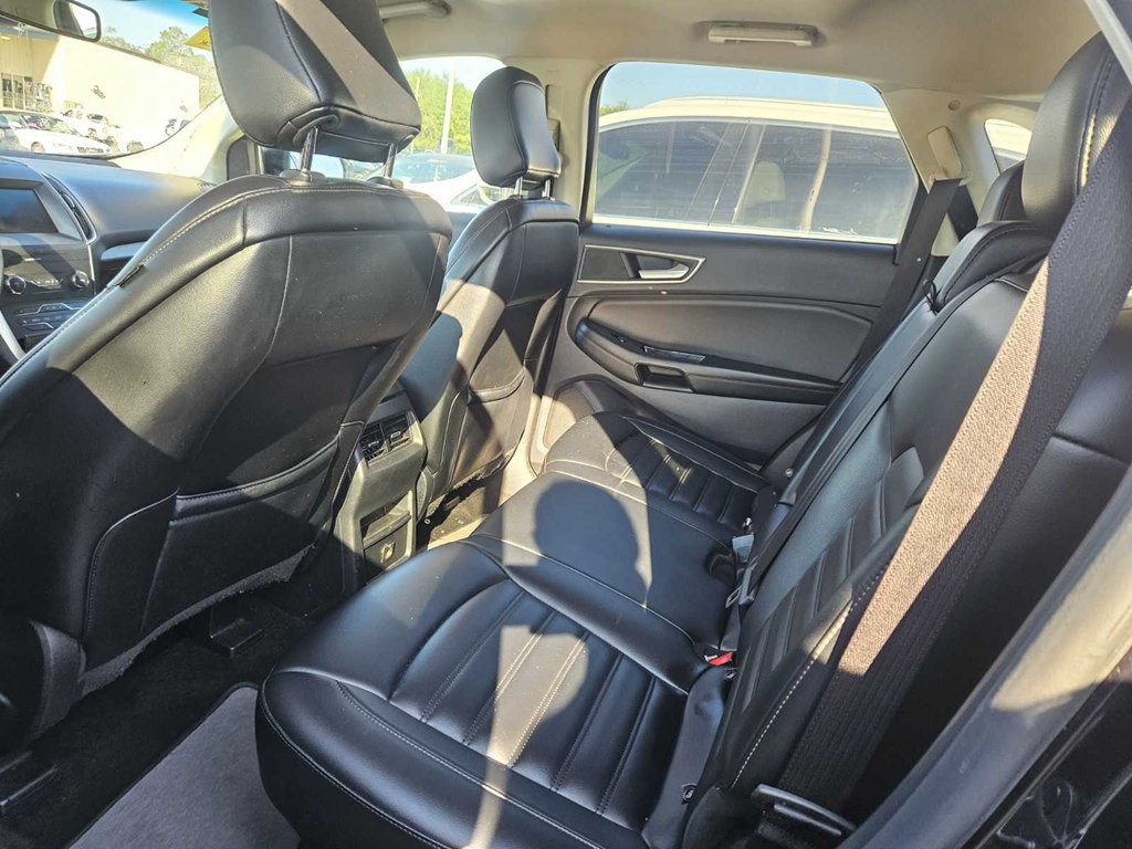 2020 Ford Edge Image 3