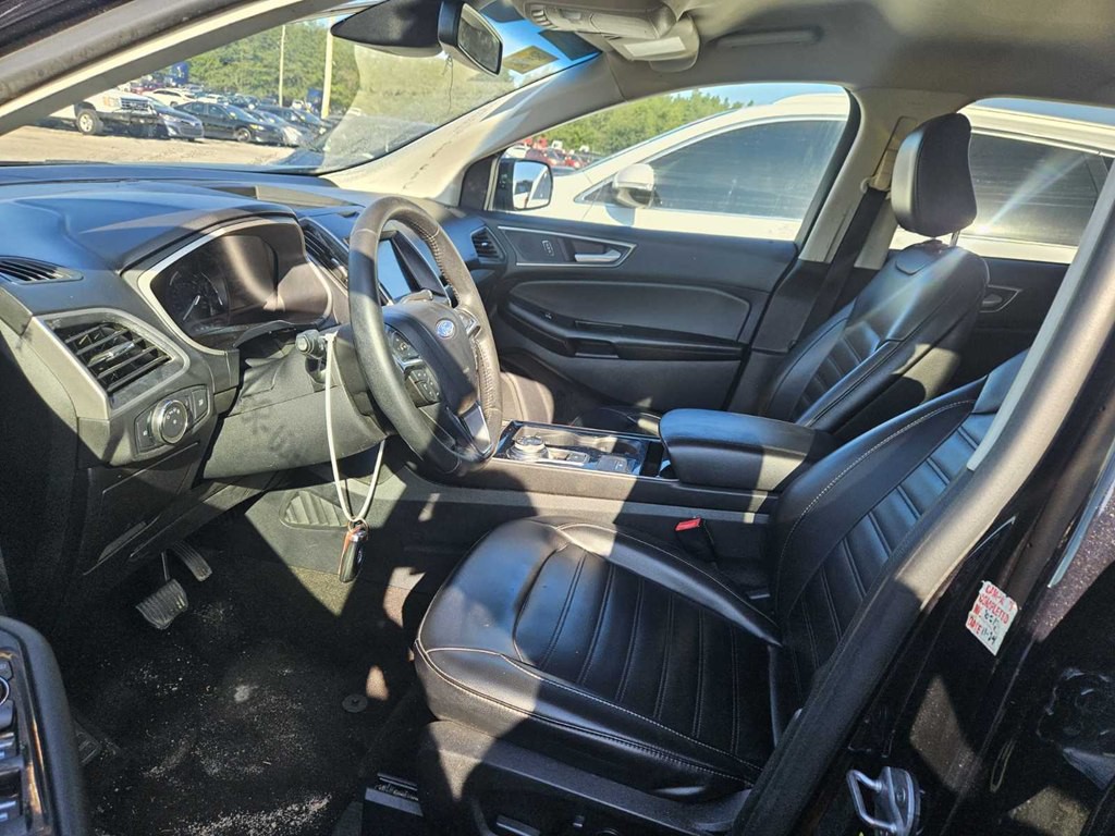 2020 Ford Edge Image 6