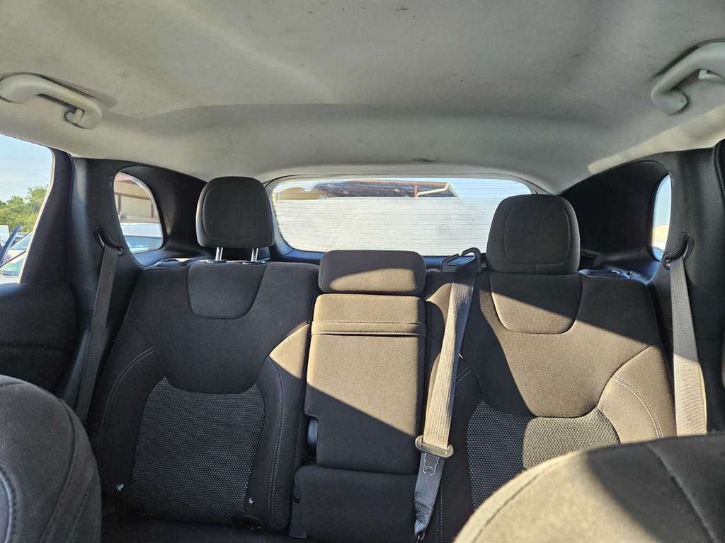 2019 Jeep Cherokee Image 3