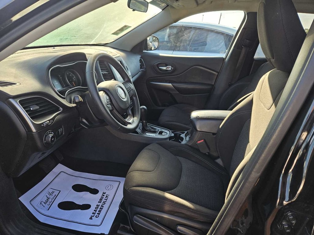 2019 Jeep Cherokee Image 5