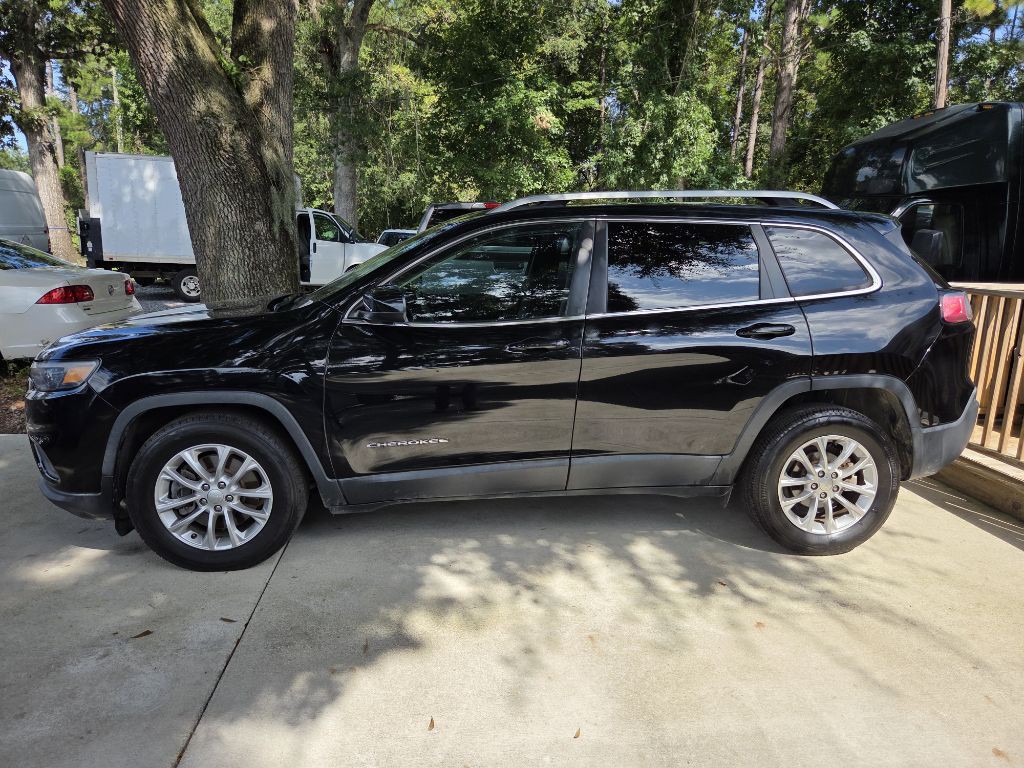 2019 Jeep Cherokee Image 9