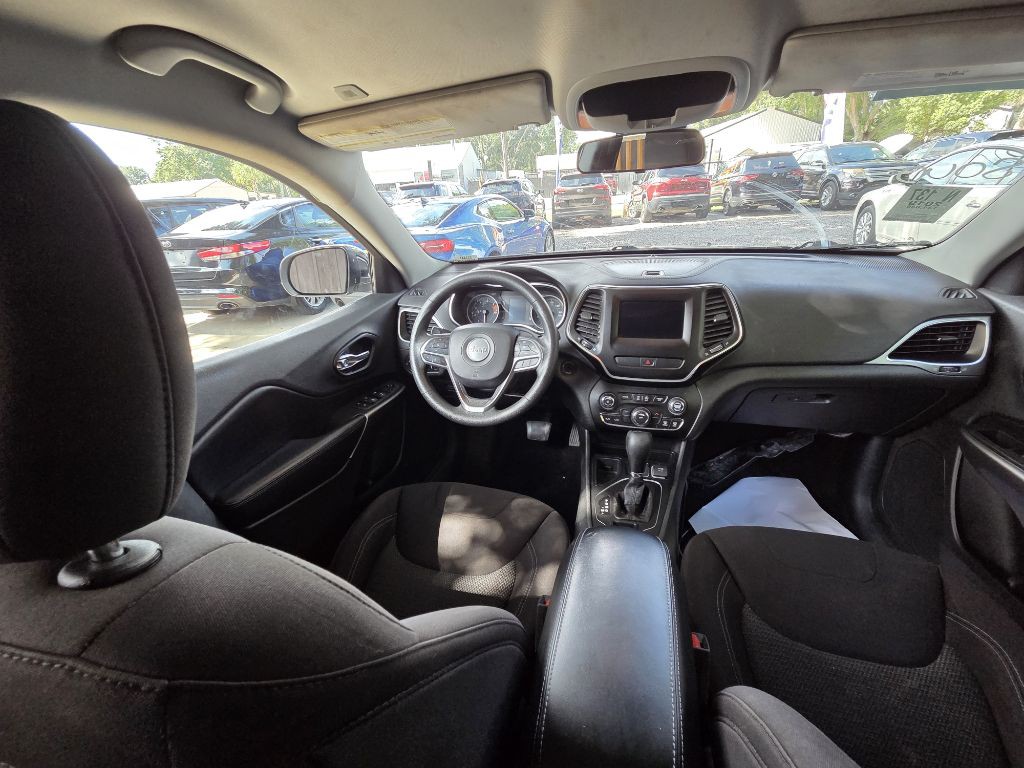 2019 Jeep Cherokee Image 14