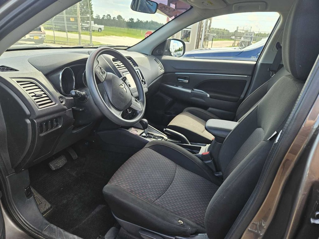 2019 Mitsubishi Outlander Image 7