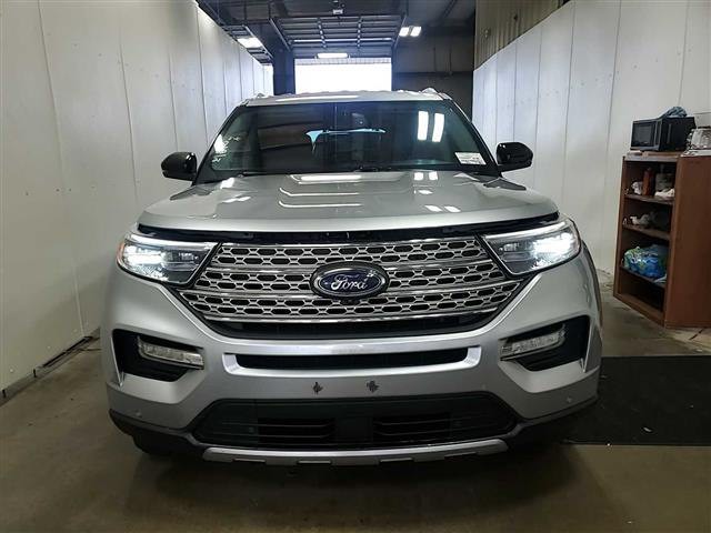 2021 Ford Explorer Image 1