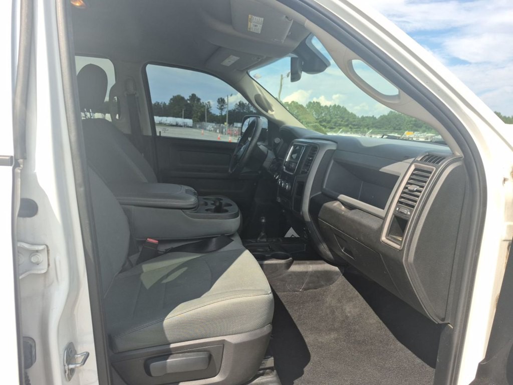 2018 RAM 3500 Image 2