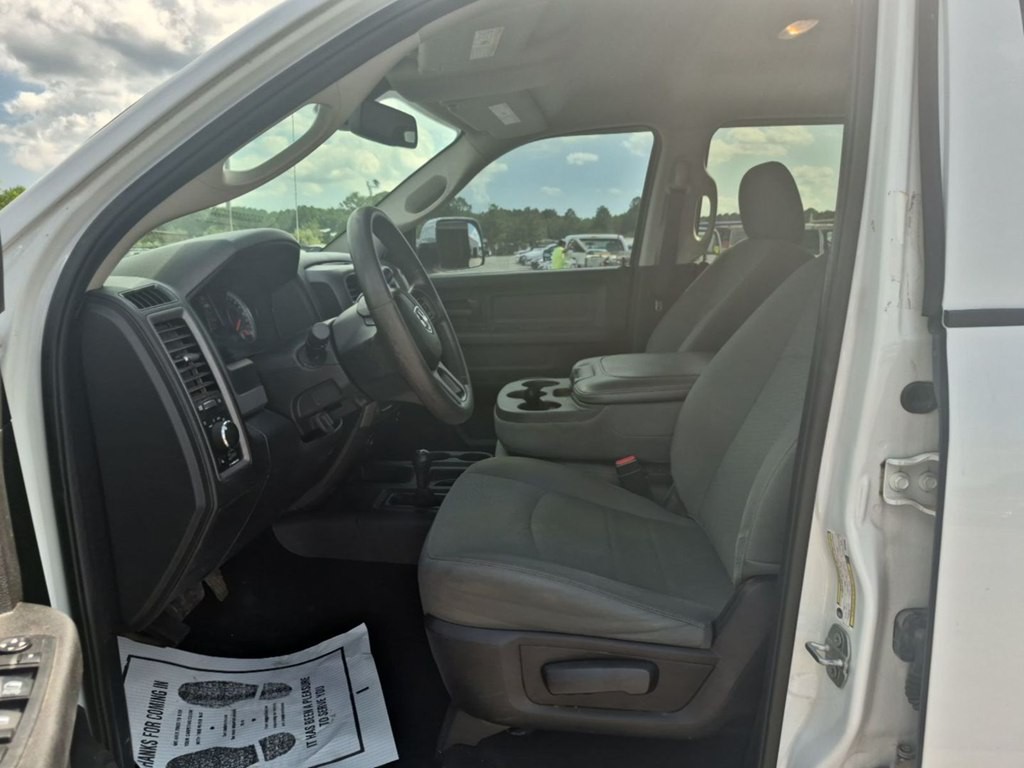 2018 RAM 3500 Image 3