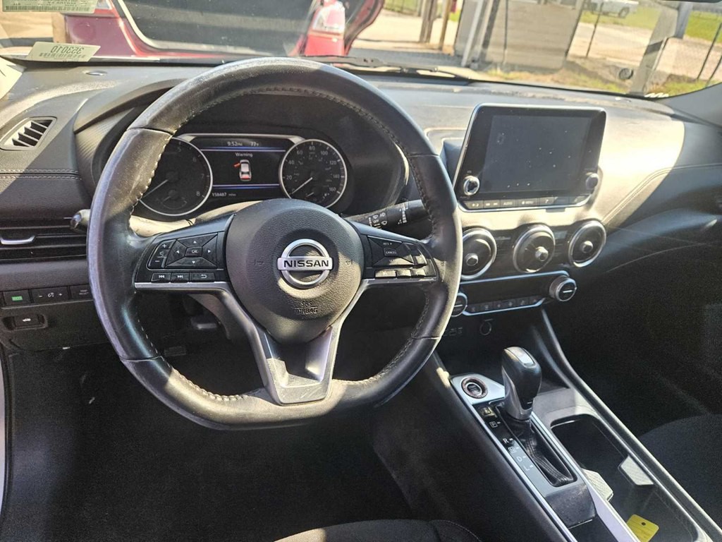 2021 Nissan Sentra Image 3