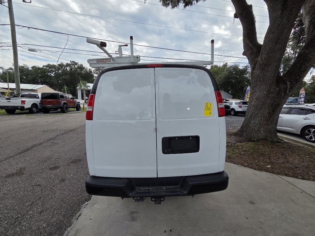 2020 Chevrolet Express Image 12