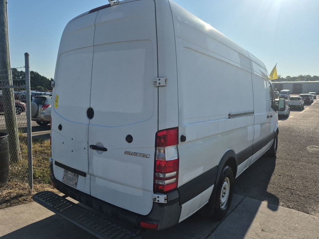 2012 Mercedes-Benz Sprinter Image 2