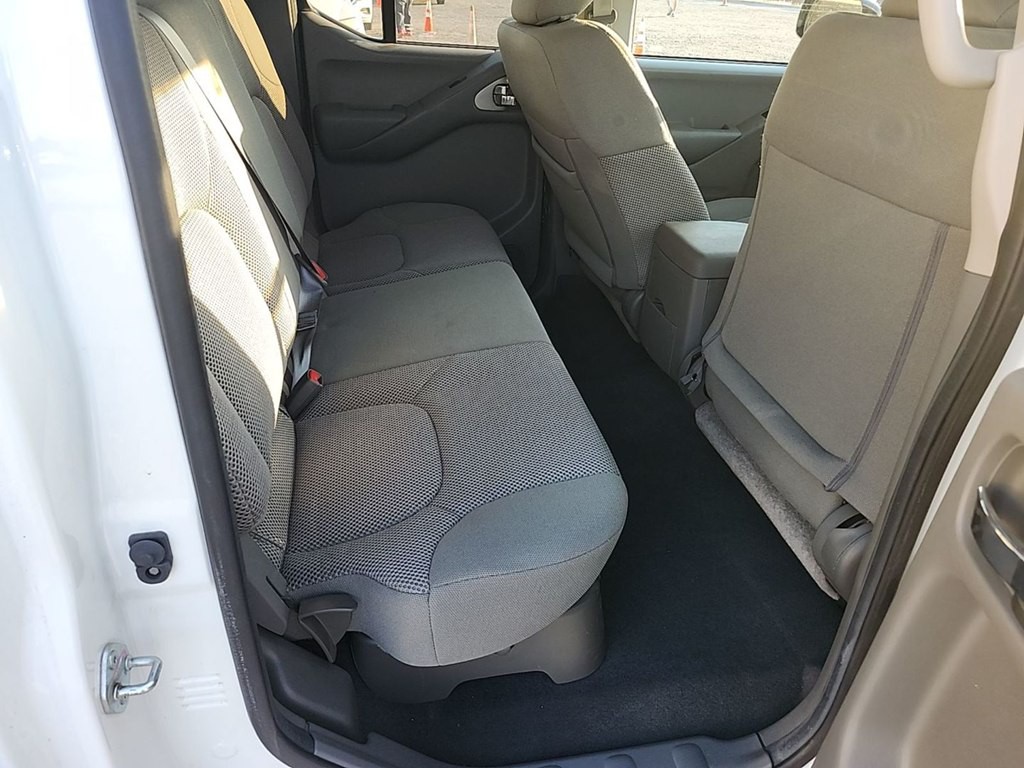 2021 Nissan Frontier Image 4