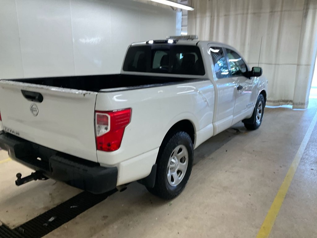 2019 Nissan Titan Image 7