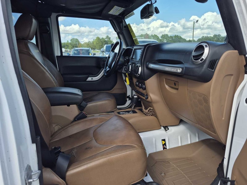 2013 Jeep Wrangler Unlimited Image 8
