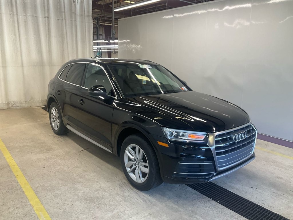 2020 Audi Q5 Image 1