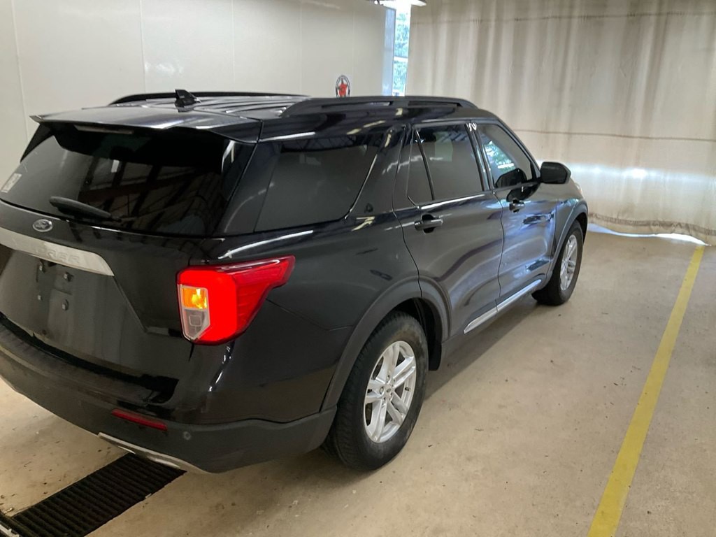 2020 Ford Explorer Image 4