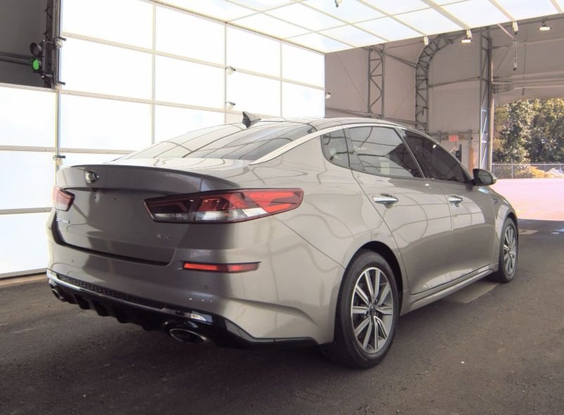 2019 Kia Optima Image 3