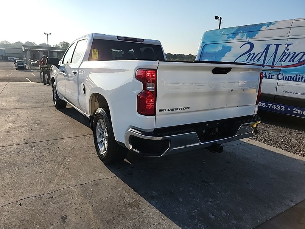 2021 Chevrolet Silverado 1500 Image 3