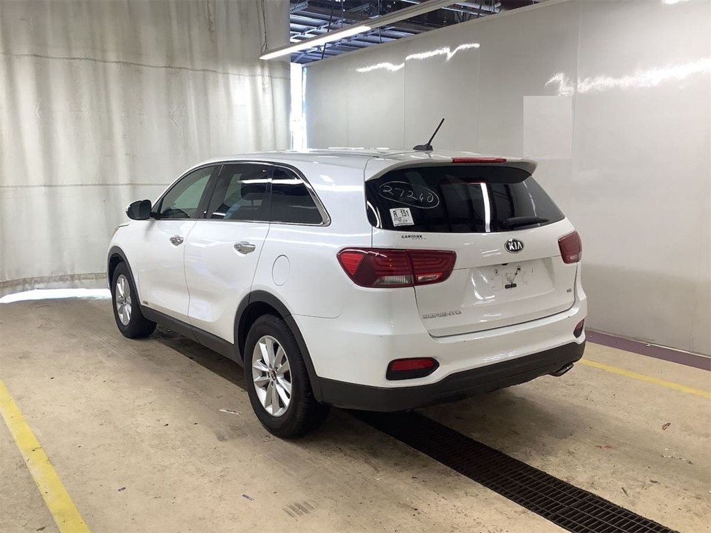 2020 Kia Sorento Image 2