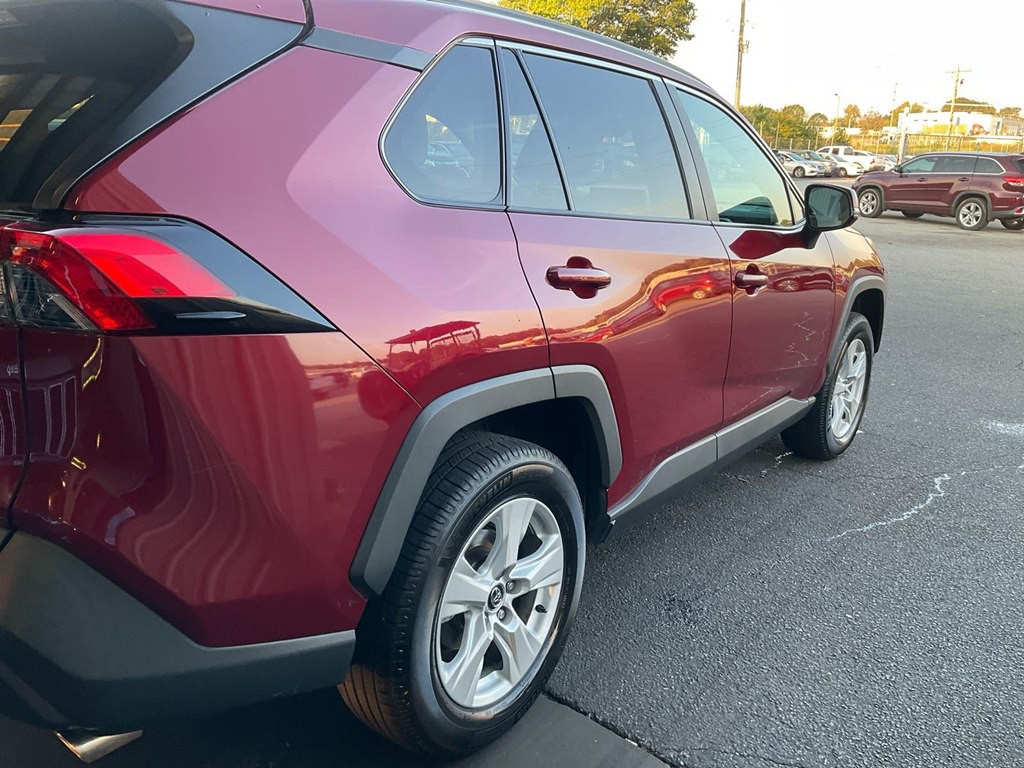 2020 Toyota Rav4 Image 2