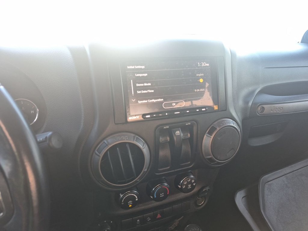 2014 Jeep Wrangler Image 6