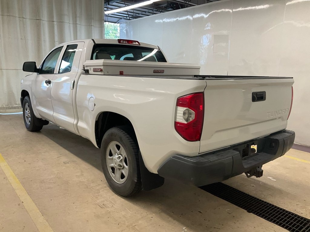 2018 Toyota Tundra Image 2