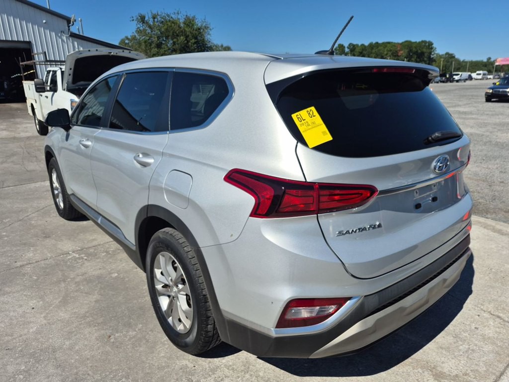 2019 Hyundai Santa Fe Image 2