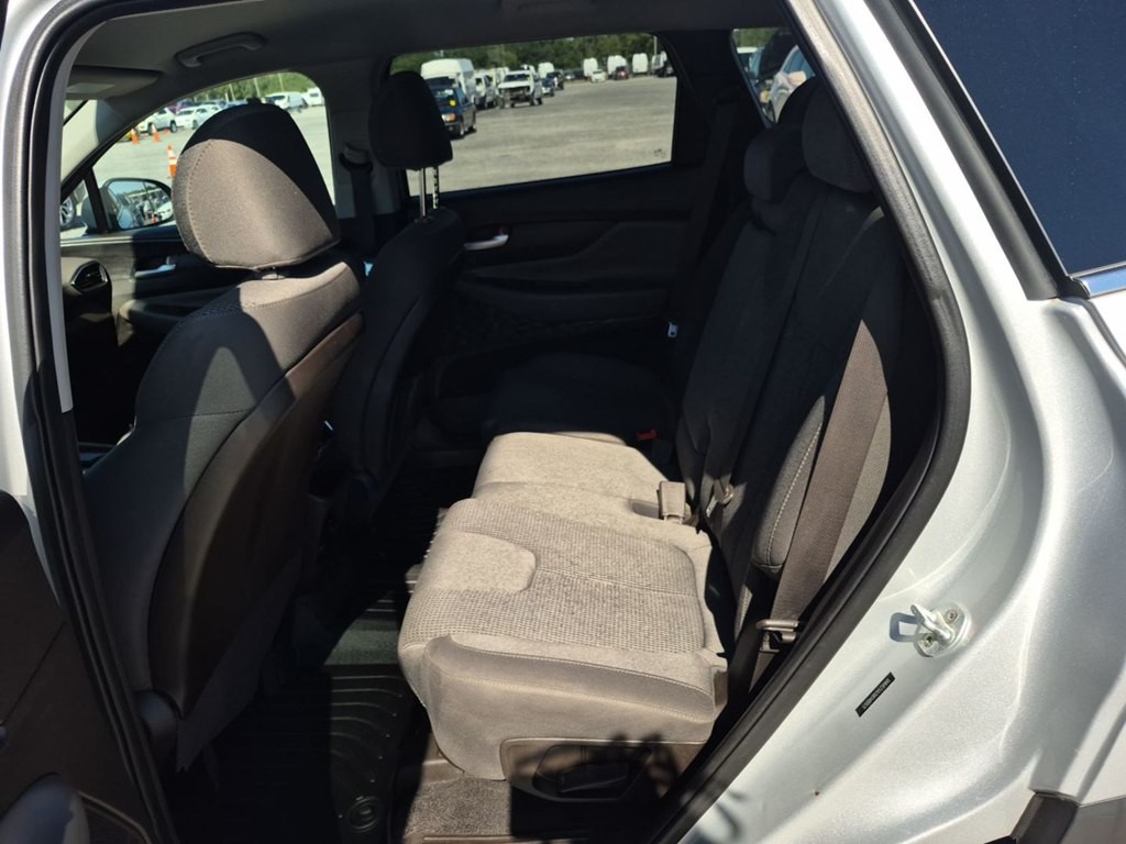 2019 Hyundai Santa Fe Image 4
