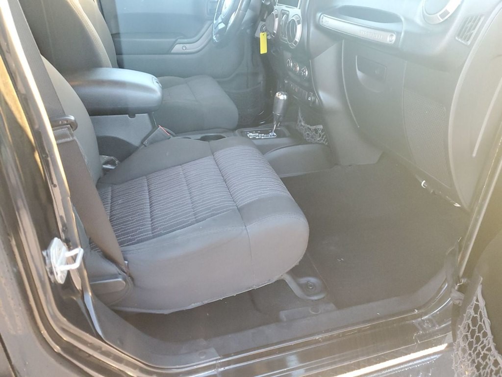 2012 Jeep Wrangler Unlimited Image 5