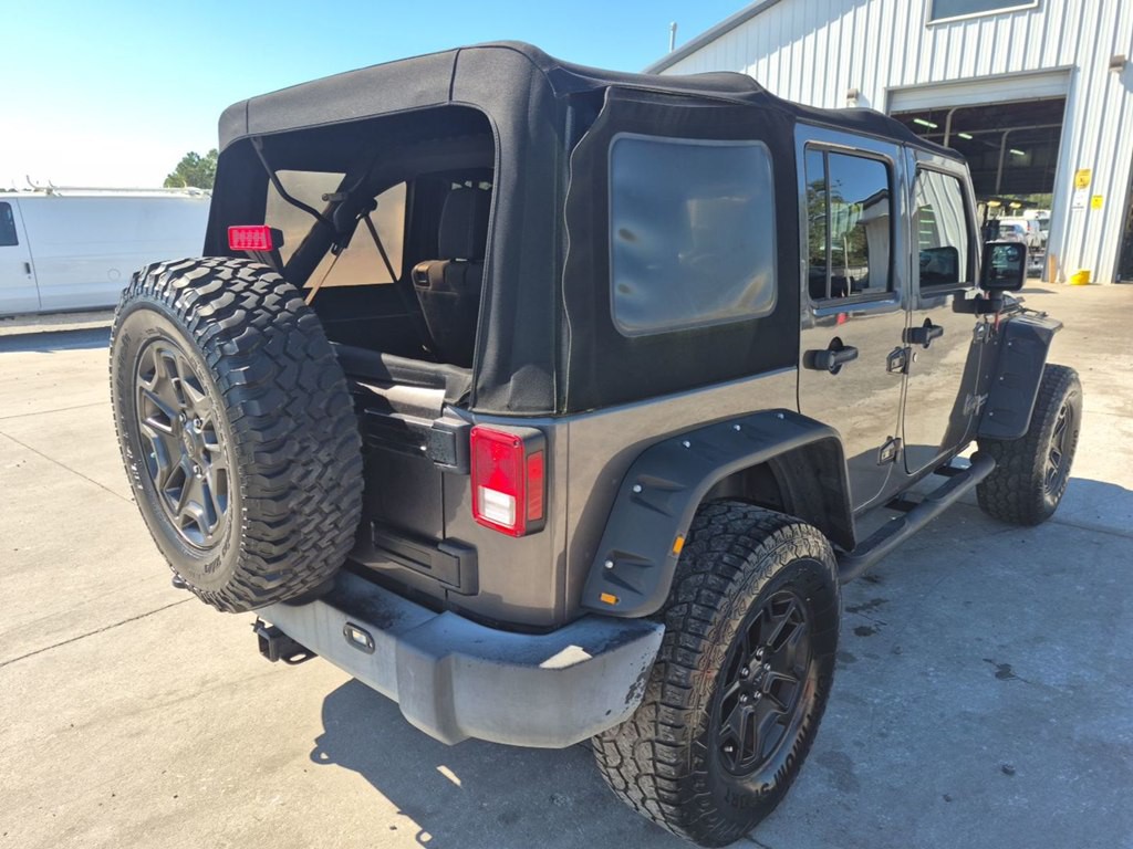 2017 Jeep Wrangler Unlimited Image 2