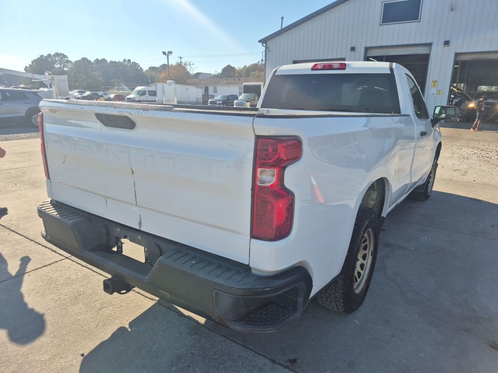 2021 Chevrolet Silverado 1500 Image 2