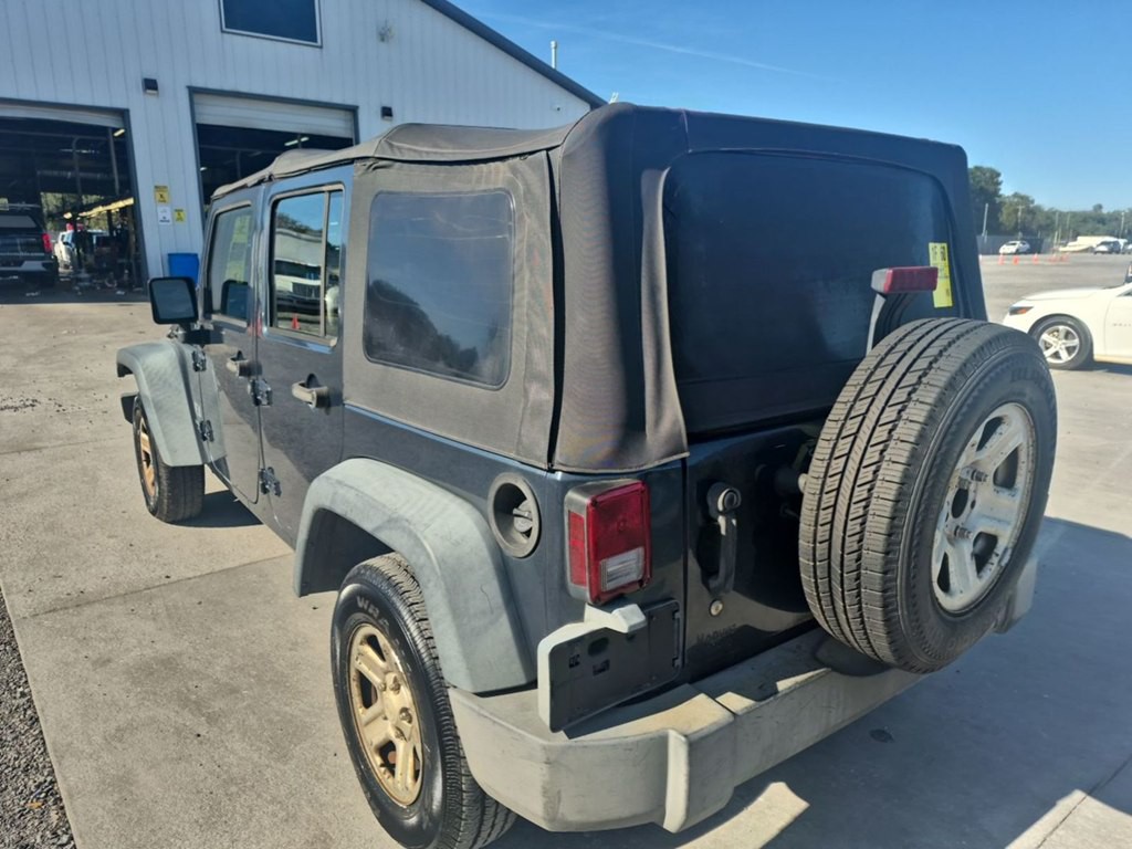 2007 Jeep Wrangler Image 2