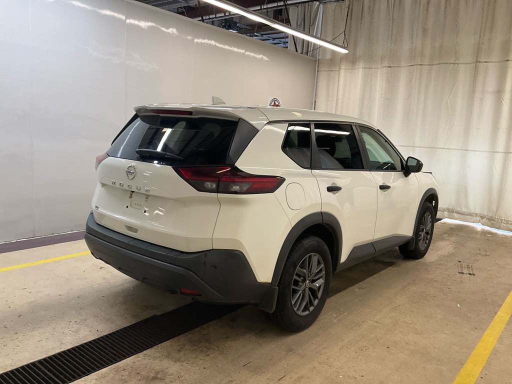 2021 Nissan Rogue Image 1