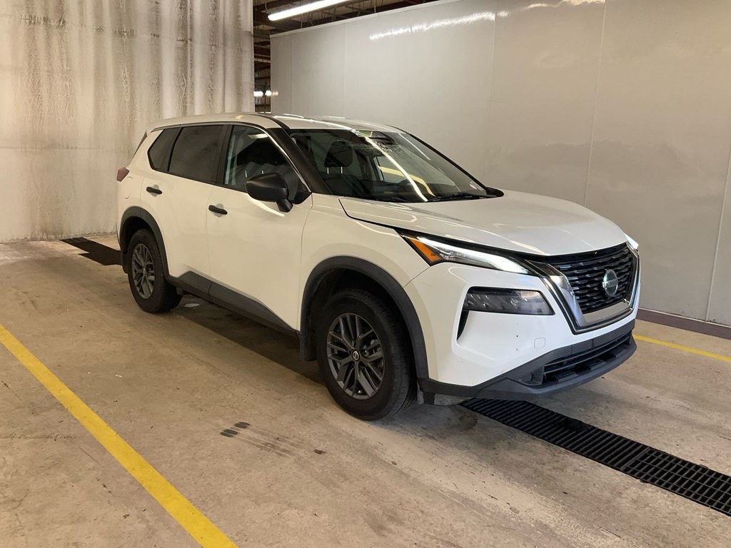 2021 Nissan Rogue Image 2