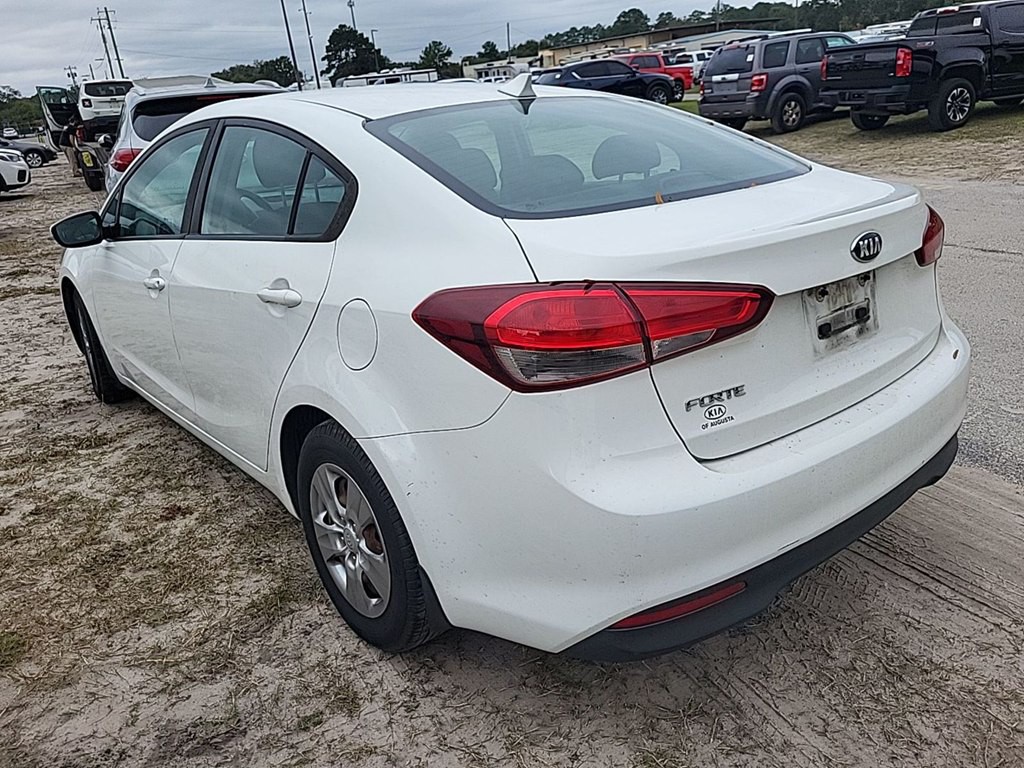 2018 Kia Forte Image 4