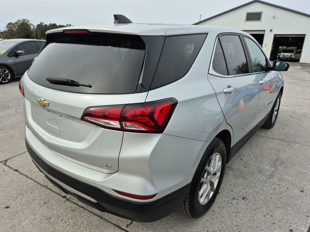 2022 Chevrolet Equinox Image 2