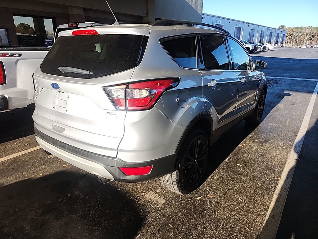 2018 Ford Escape Image 2