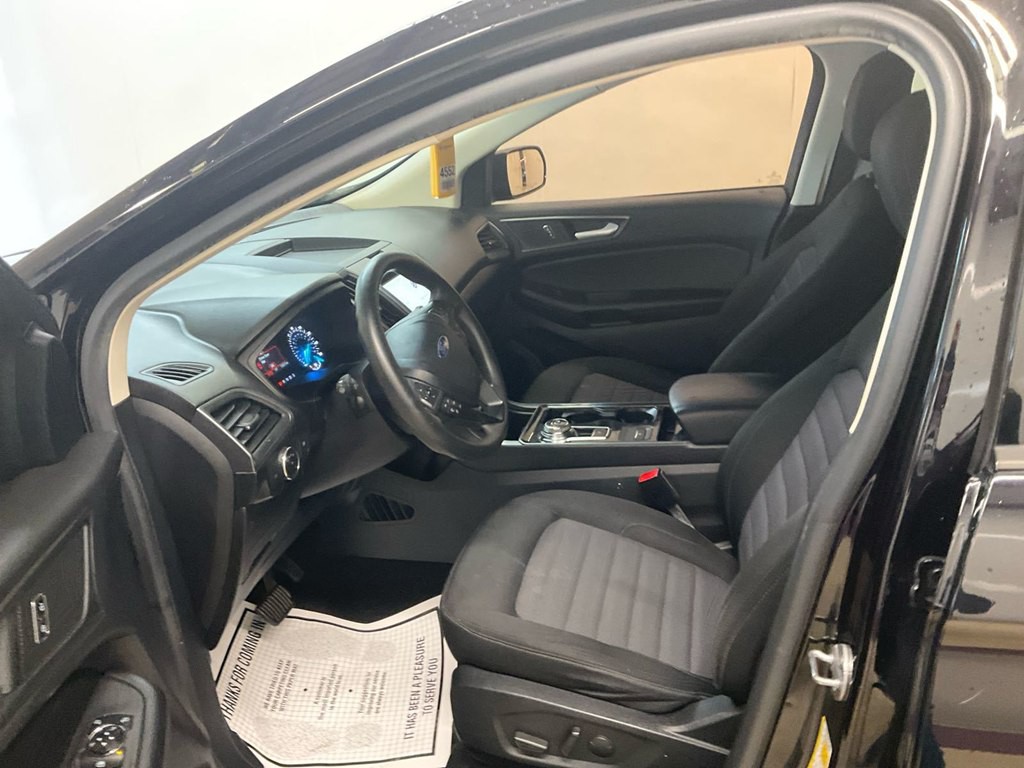 2020 Ford Edge Image 5