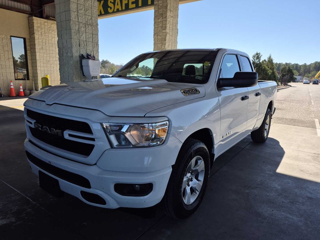 2022 RAM 1500 Image 3