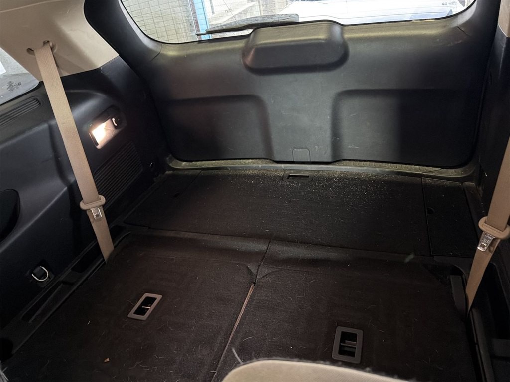 2020 Ford Explorer Image 8