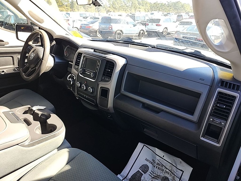 2019 RAM 1500 Image 8