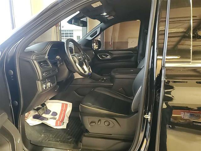 2022 GMC Yukon Image 12