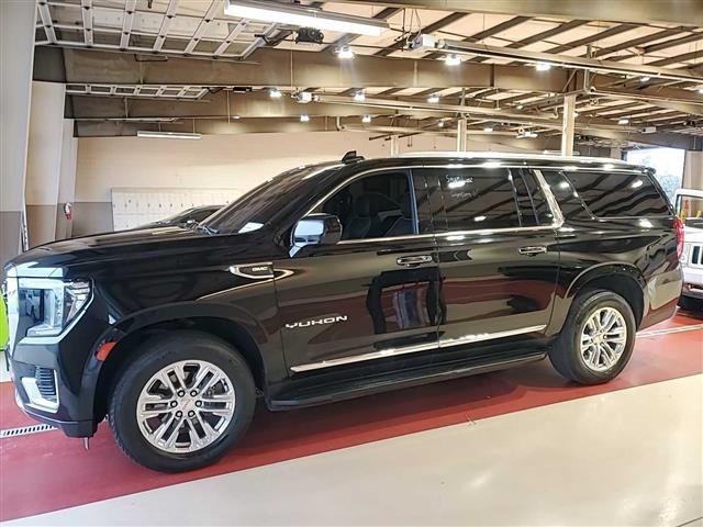 2022 GMC Yukon Image 13