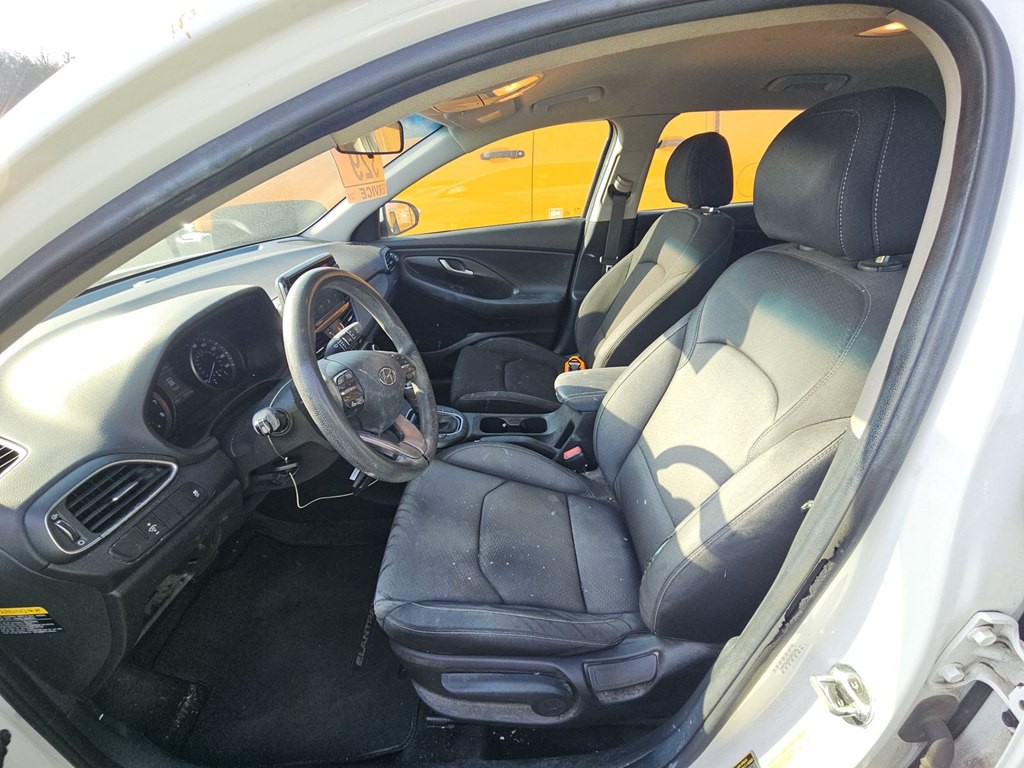 2019 Hyundai Elantra Image 4