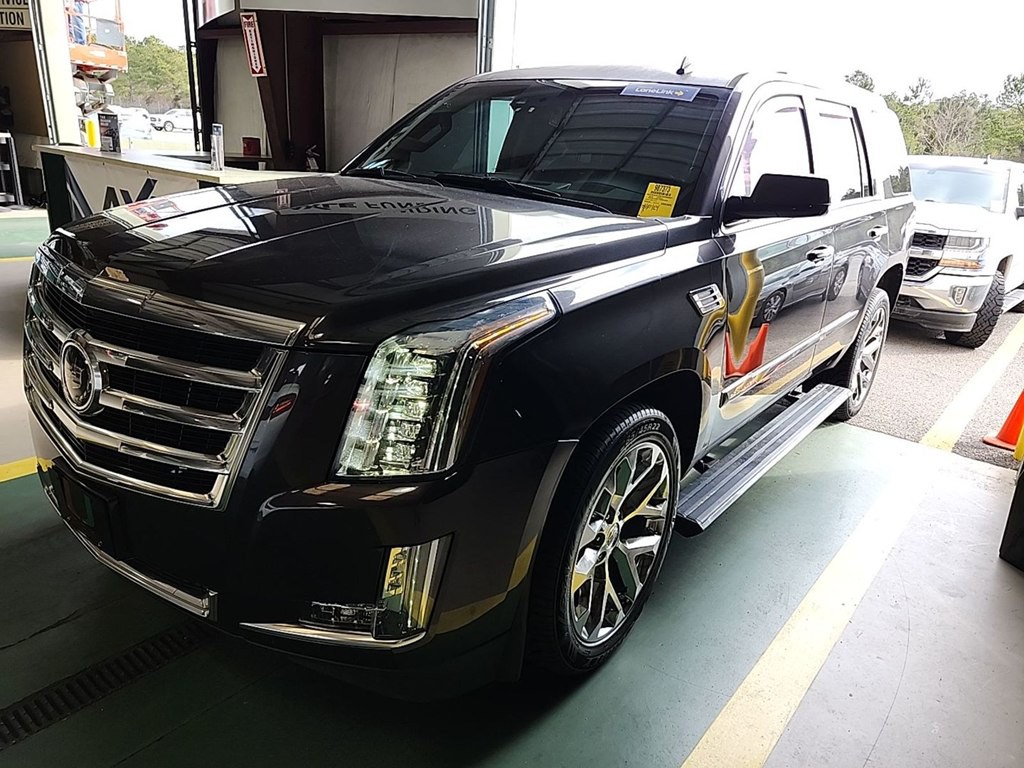 2015 Cadillac Escalade Image 4
