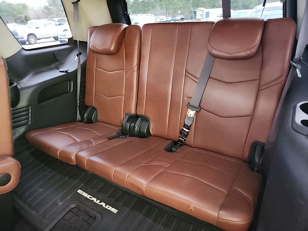 2015 Cadillac Escalade Image 5