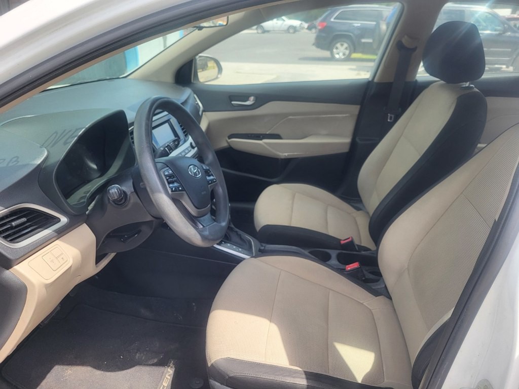 2022 Hyundai Accent Image 6