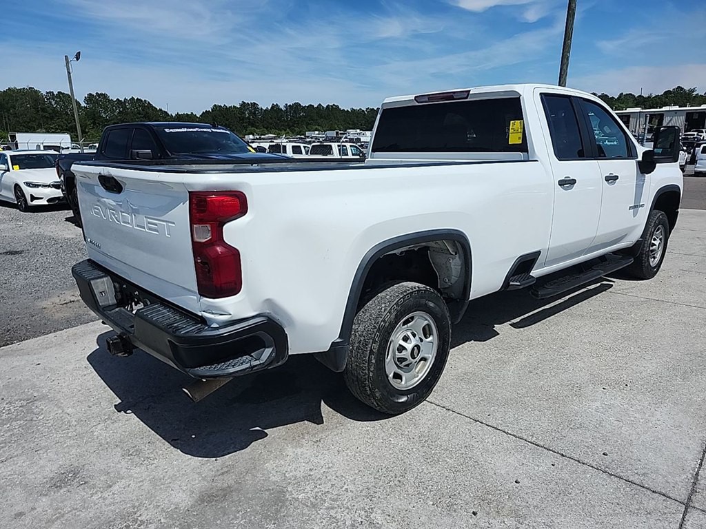 2021 Chevrolet Silverado 1500 Image 2