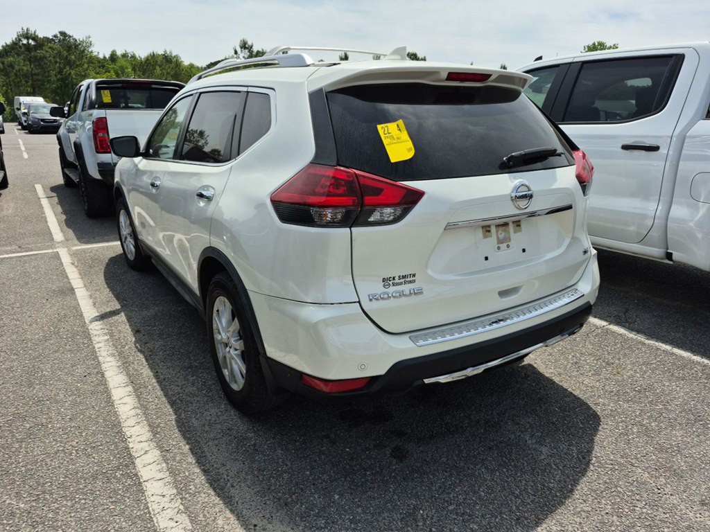 2020 Nissan Rogue Image 4